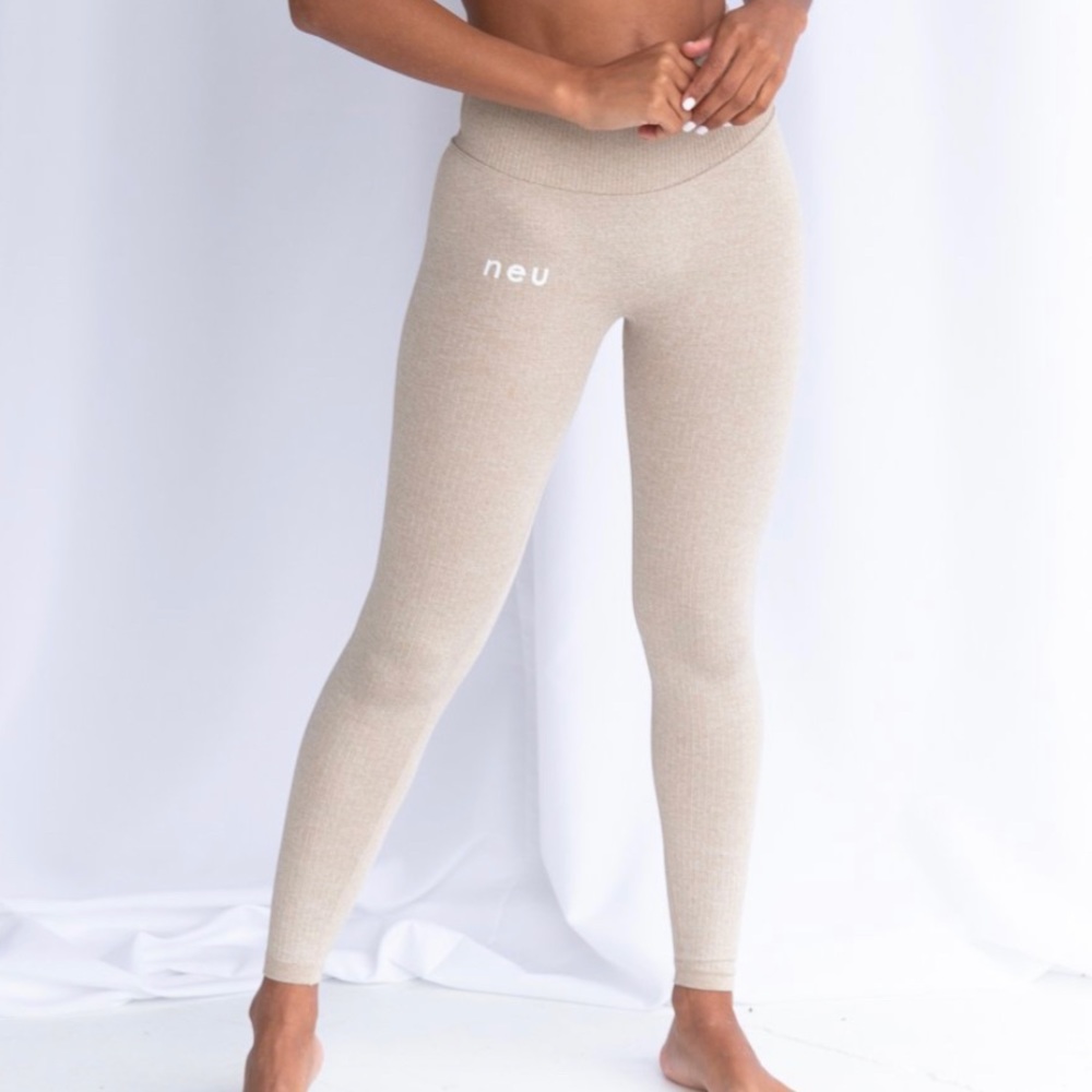 NWT Neu Apparel Ribbed Seamless Leggings Soft Chai